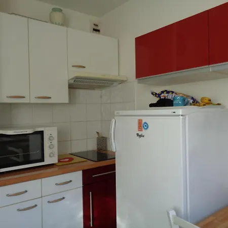 Sleeps 4 Wifi Appartement *